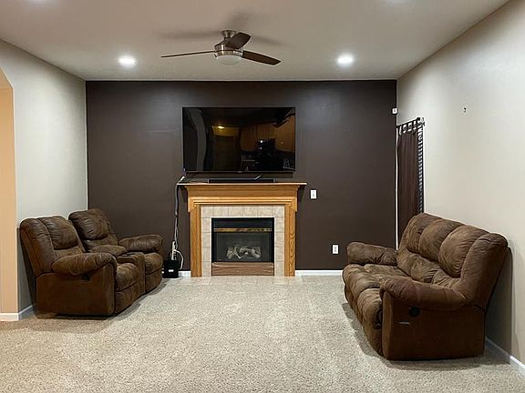 4th image of 2316 Miami Village Dr