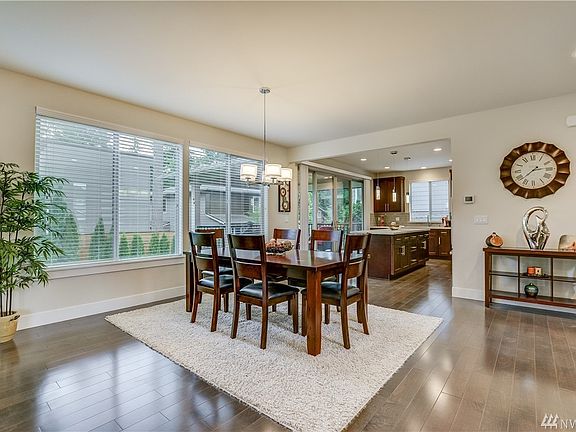 5th image of 12505 NE 72nd St