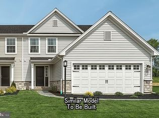 43 Long Bend Dr #D13, Carlisle, PA 17015