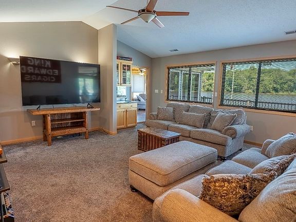 5th image of 9508 Shore Dr