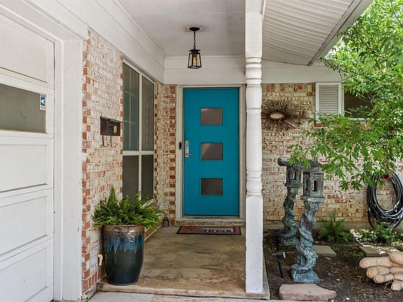 4th image of 3304 Whitepine Dr