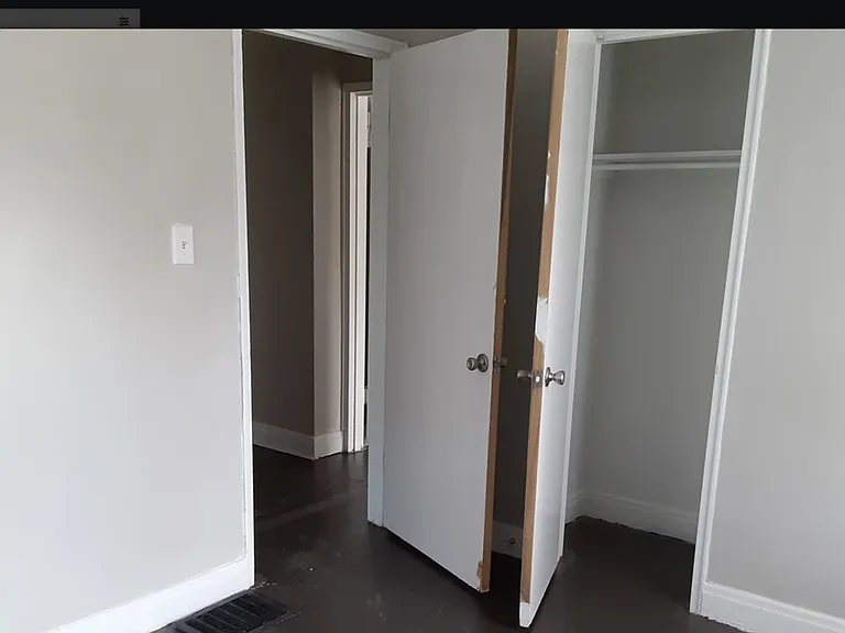 44th Street Apts. — Photo 5