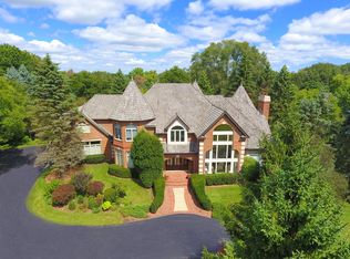 1875 Checker Rd, Long Grove, IL 60047