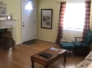 237 W 4th Ave, Mount Dora, FL 32757