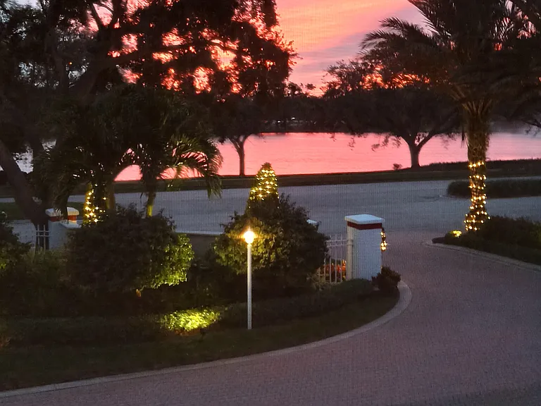 Magnificent sunset viw from lanai