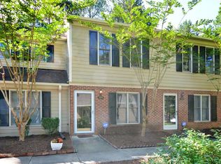 104 Gatehouse Ln, Durham, NC 27707