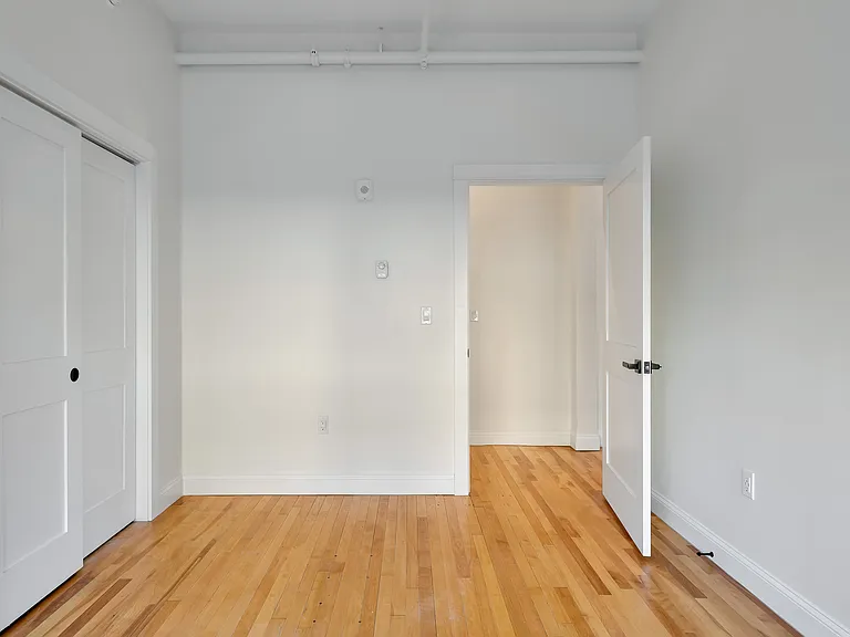 Orono Lofts — Photo 32