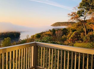 14 Candlewood Cmn, New Milford, CT
