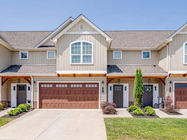 1054 Graystone Ln, Forest, VA 24551