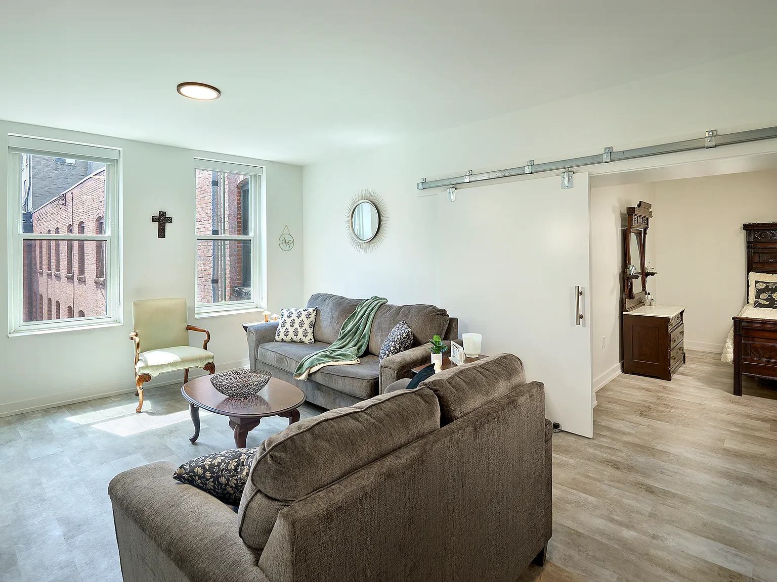 1 bed, 952 sqft, $1,089 — Photo 3