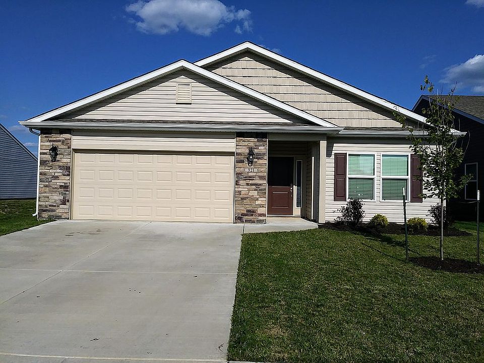 1st image of 921 Farrier Pl