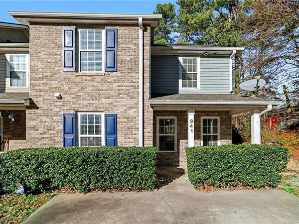 941 Windwood Ct, Atlanta, GA 30349