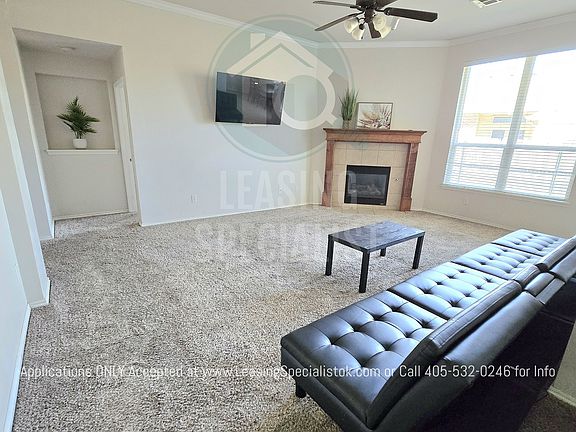 4th image of 2301 SW 139th St