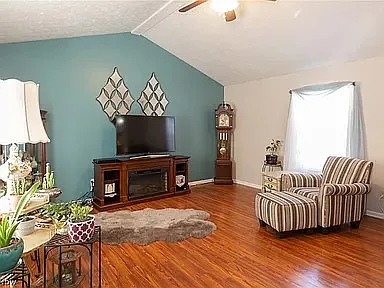 Living Room, facing Northwest