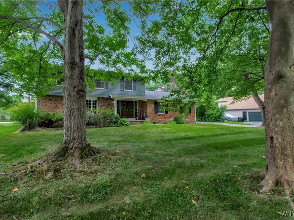 5161 Armor Duells Rd, Orchard Park, NY 14127