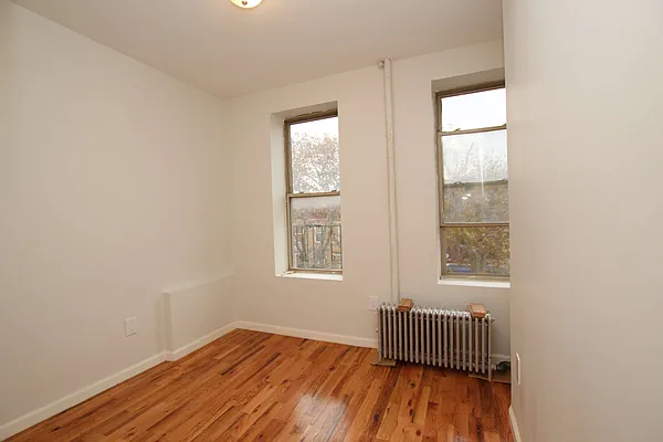 Rented by Nooklyn NYC LLC | media 17