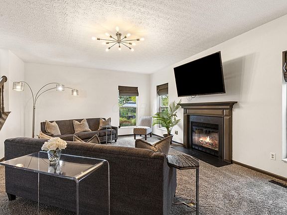 5th image of 2207 Pleasant Colony Dr
