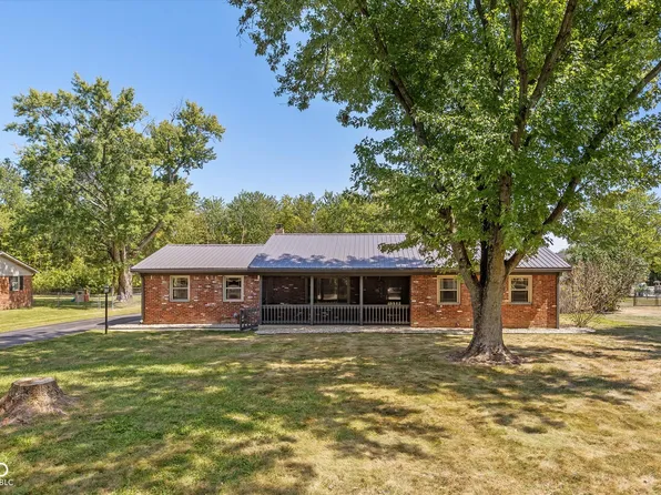 3141 S Theodore Ln, New Palestine, IN 46163