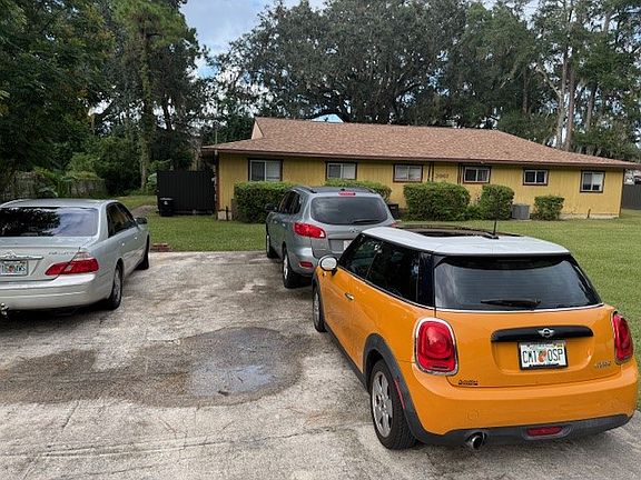 2nd image of 3961 SE 18th Ave Unit C