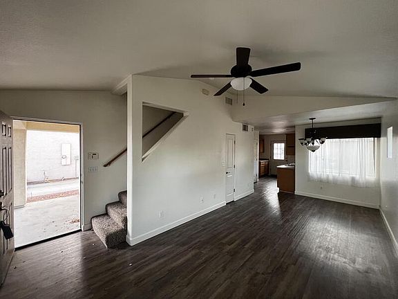 3rd image of 2409 Stonebridge Dr