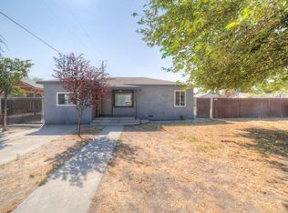 2333 W Erie St, Caruthers, CA 93609