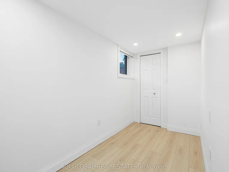 633 Ossington Ave #BASEMENT — Photo 9