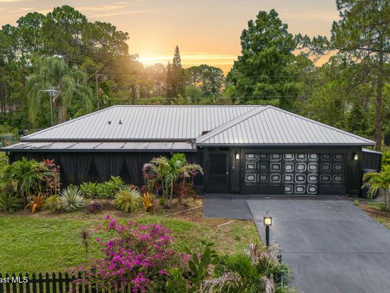 1324 Gimlet St NW, Palm Bay, FL 32907
