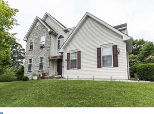 628 Barclay Cir, Springfield, PA 19064