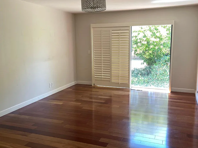 541 Tioga Ct — Photo 27