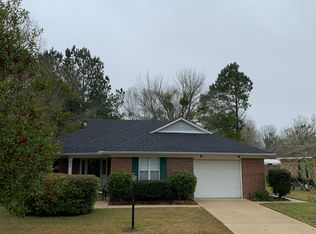 55 Hoffren Dr, Fairhope, AL 36532