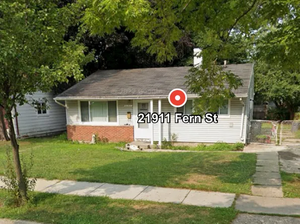 21911 Fern Ave, Oak Park, MI 48237