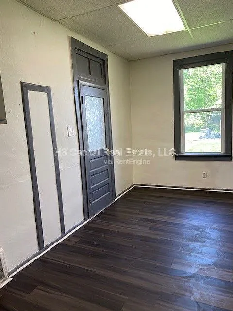 Building Photo - 207 S 16th St