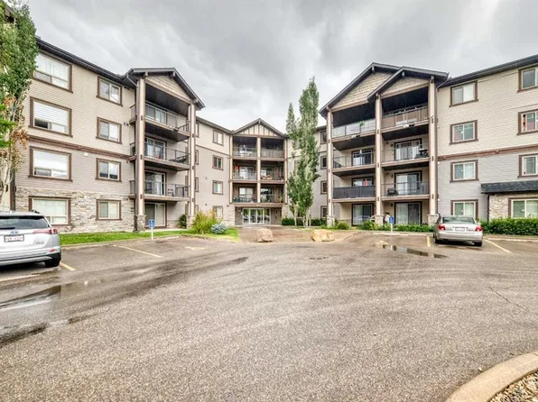 60 SW Panatella St NW #3120, Calgary, AB T3K 0M1