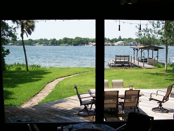 4th image of 2142 Lake Dr