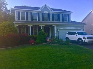 11 Nash Pl, Albany, NY 12205