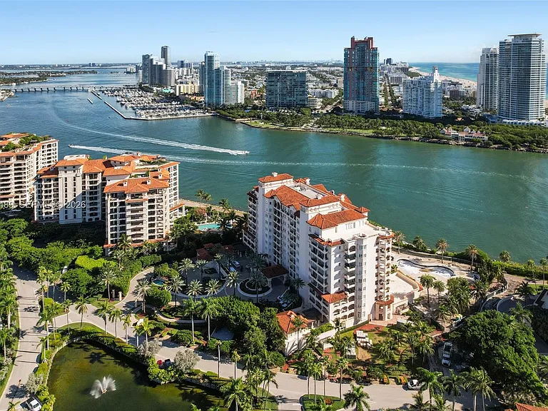 7141 Fisher Island Dr #7141 — Photo 58