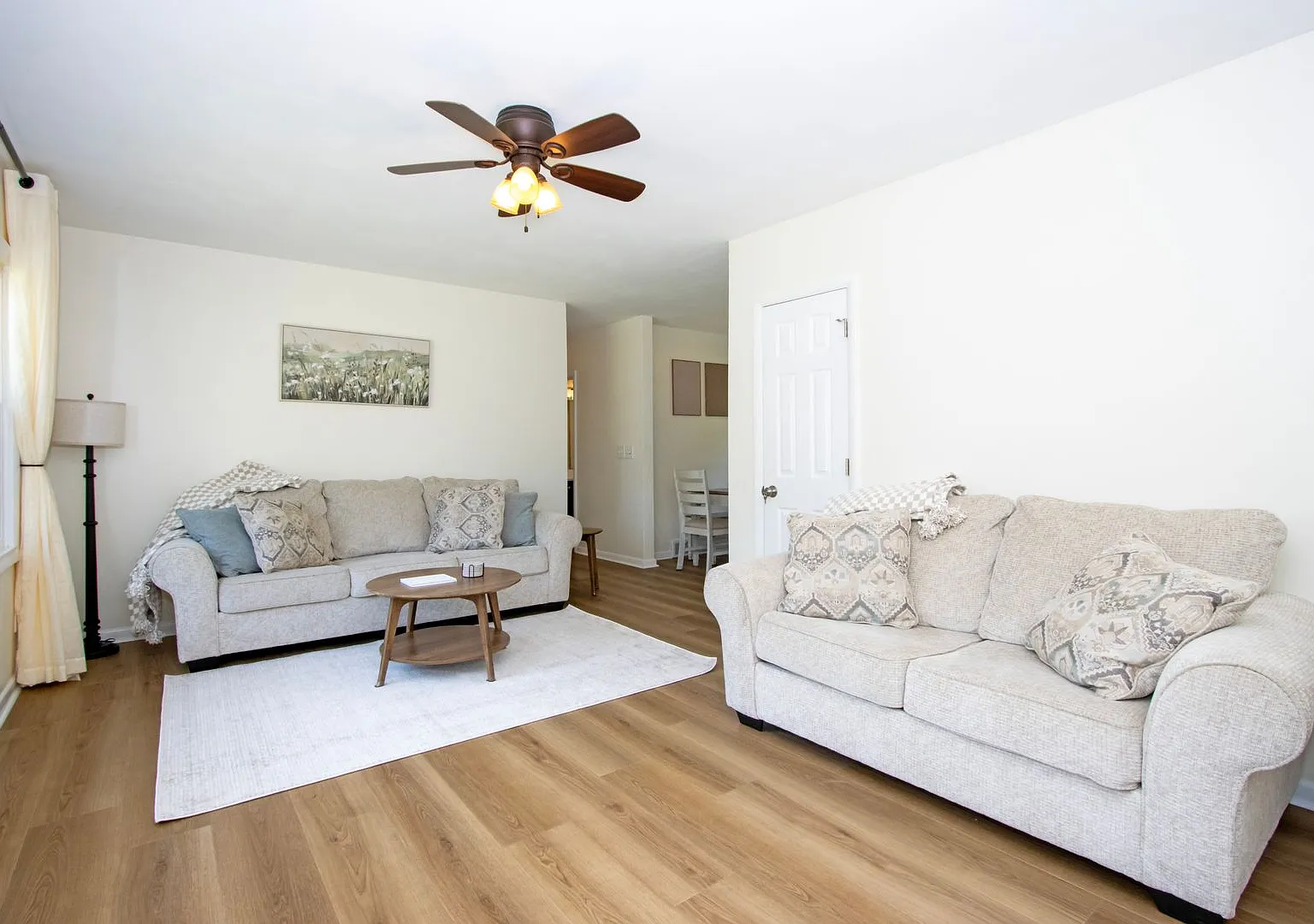Three bedroom home — Photo 2