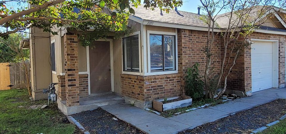 1st image of 1009 Hyridge St