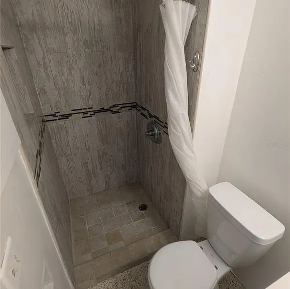 1521 Normandy Way — Photo 31