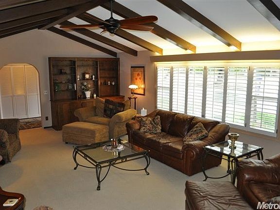 4th image of 2600 Canal Dr