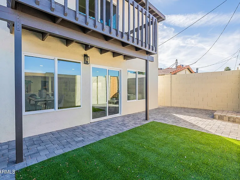 938 W Mission Ln — Photo 37