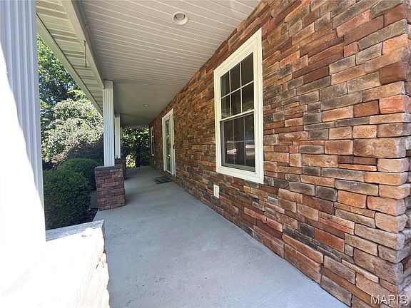 2nd image of 88 Heritage Rd