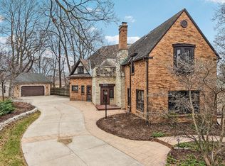 1618 Mountain AVENUE, Wauwatosa, WI 53213