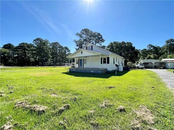 96 Surry Dr, Lumberton, NC 28358