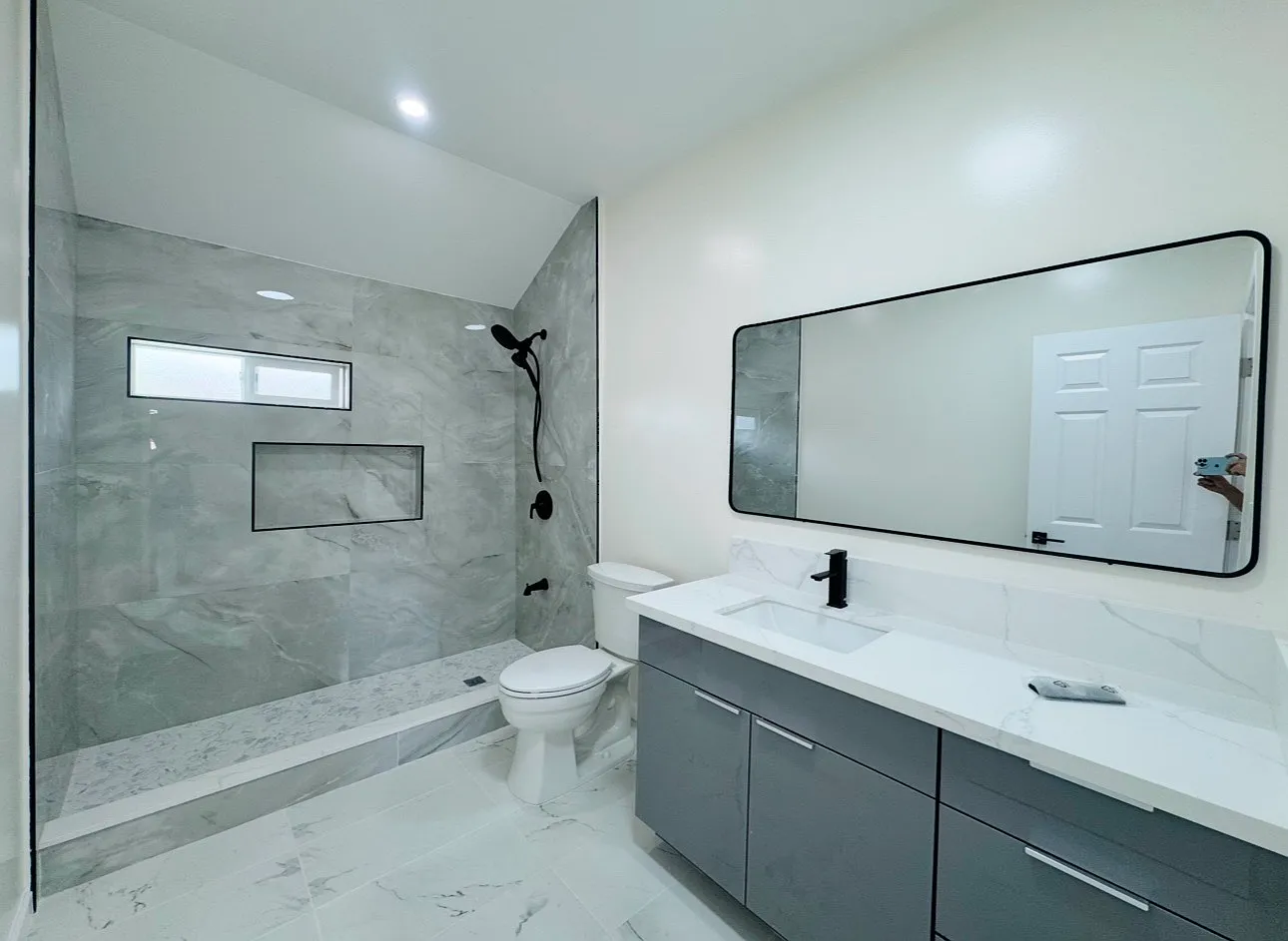 2 bed, 900 sqft, $2,850 — Photo 4