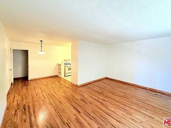 2nd image of 12325 Riverside Dr