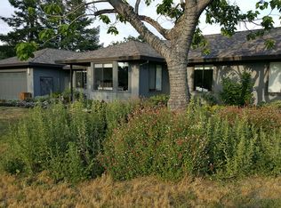 1580 Sunny View Way, Santa Rosa, CA 95401