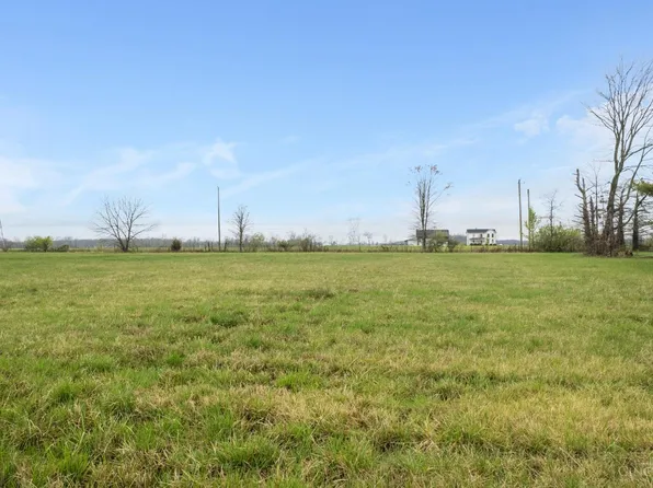 173 Dortmund Dr, Fayetteville, OH 45118