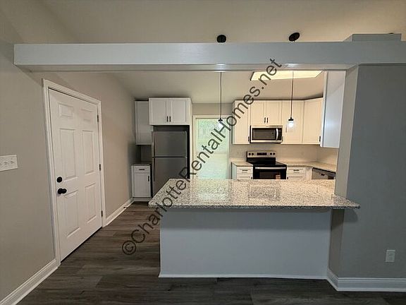 5th image of 6131 Dwightware Blvd