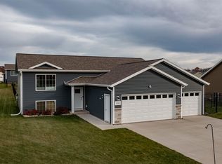 1545 Webster Way, Waupaca, WI 54981